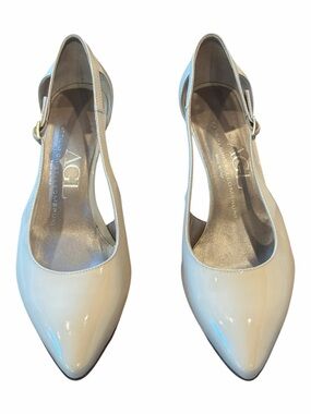 AGL Attilio Giusti Leombruni Nude Patent Leather Pointed Toe Kitten Heels 37.5EU